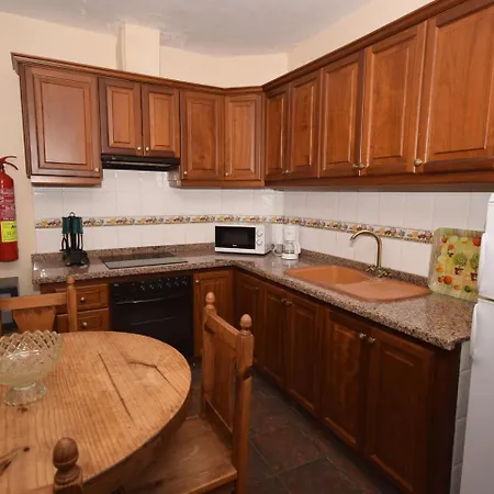 Apartamento 4 Pax شقة لوس رياليخوس